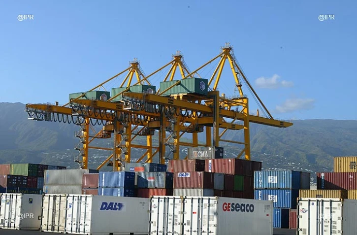 Port est