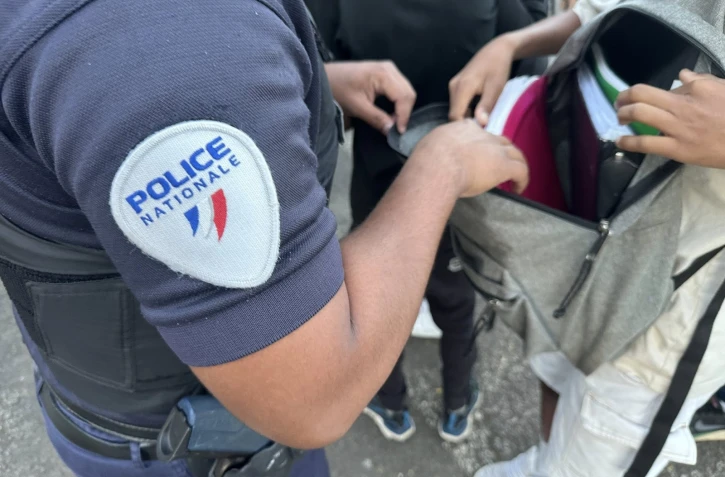 Saint-Denis : un élève de Deux Canons appréhendé avec une goupille d'extincteur et d’un câble métallique 
