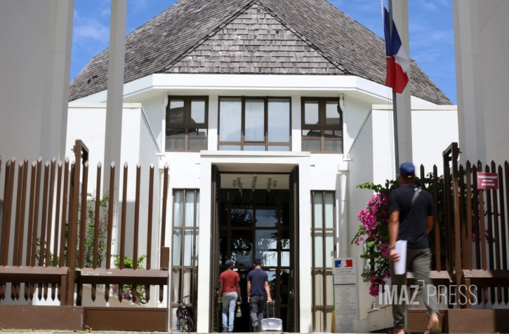 palais de justice de saint-denis