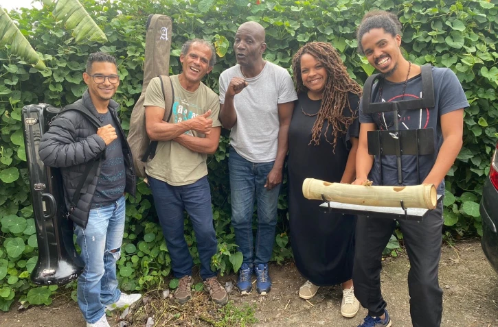 L’Étang-Salé : le Sete Sois Kréol Band réunit cinq voix réunionnaises au Théâtre des Sables