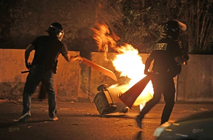 violence urbaine, 18 novembre, gilets jaunes, jeunes, forces de l'ordre, affrontement, intervention, barrage, blocage