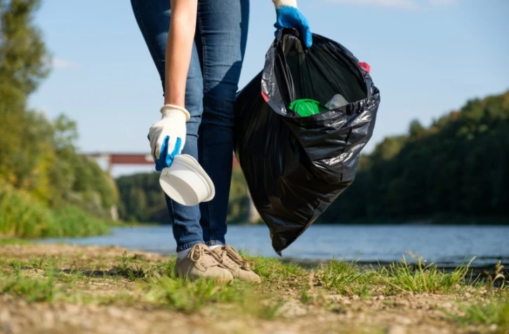 Les balades dans la nature et les pique-niques sont certainement au programme de certains pendant ces vacances? Pour en profiter pleinement et retrouver ses sites préférés aussi agréables, il est important de les préserver en les laissant intacts après passage. Les médiateurs du TCO viendront à la rencontre des usagers pour les sensibiliser au ?pique-nique zéro déchet?. 