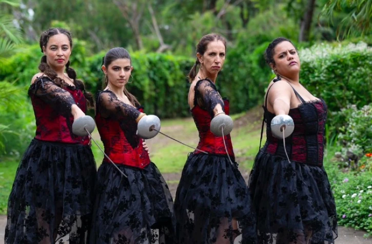 Saint-Gilles: un happening de la compagnie "un pas vers les étoiles"