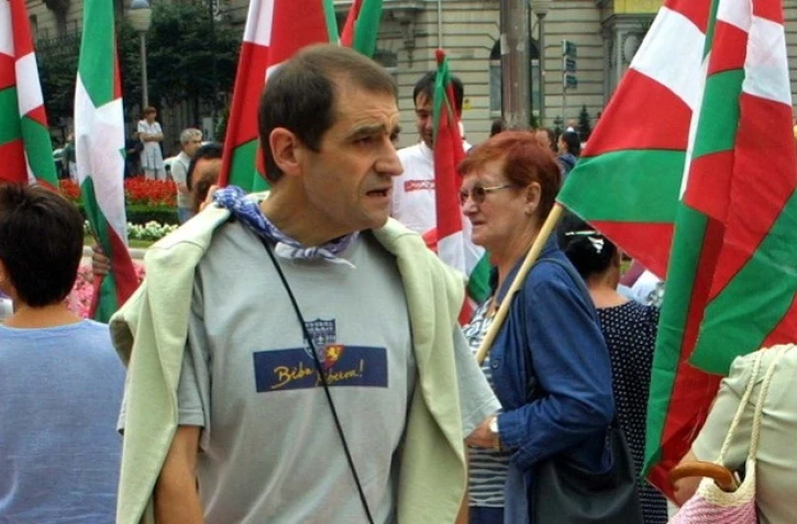 Jose Antonio Urrutikoetxea, alias « Josu Ternera », lors d?une manifestation en août 2002 à Bilbao en Espagne (RAFA RIVAS / AFP)