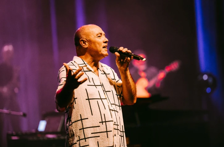 [Photos] Saint-Benoît : Dominique Barret à la salle Gramoun Lélé