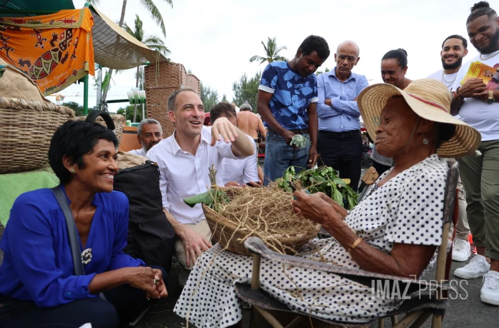 Raphaël Glucksmann et Olivier Faure.