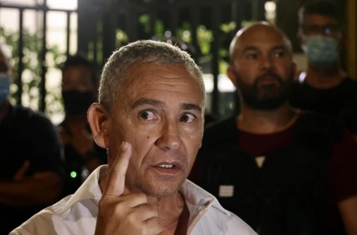 agression anges téléréalité joé bédier hotel créolia