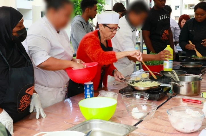 " Resto la Kour" Saint-Benoit