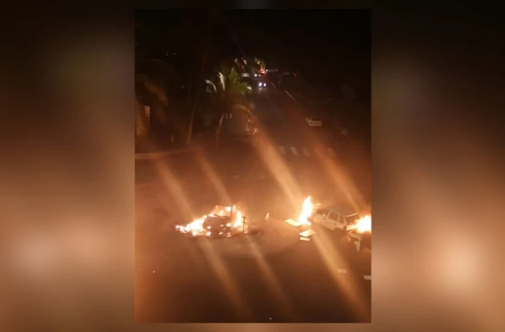 Feux de poubelles aux Camélias 10 janvier 2020