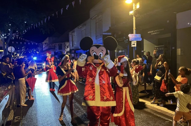 grande parade de noel à Saint-Paul 