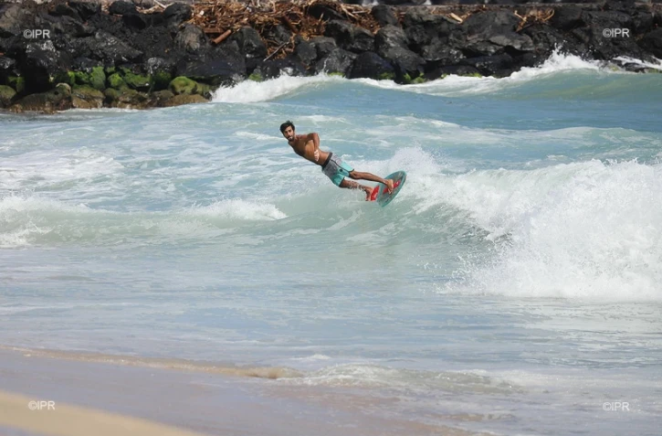 skimboard 
