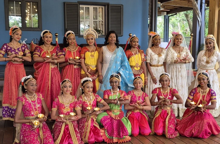 Pour la première fois, une compagnie réunionnaise de danse indienne se produira sur la prestigieuse scène des Folies Bergère à Paris