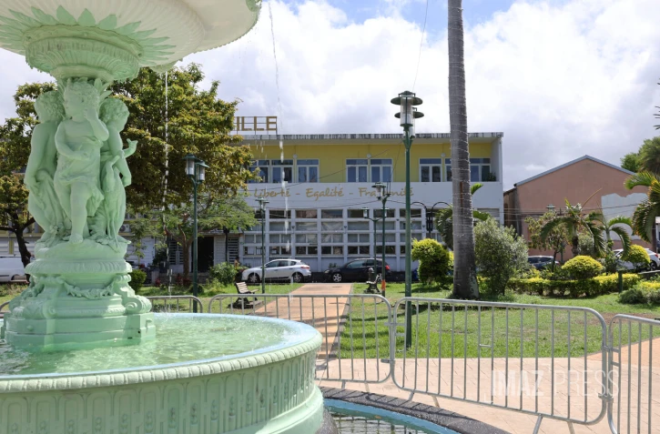 mairie de saint-louis 