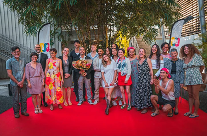 ceremonie-remise-diplomes-etudiants-ecole-superieure-art.