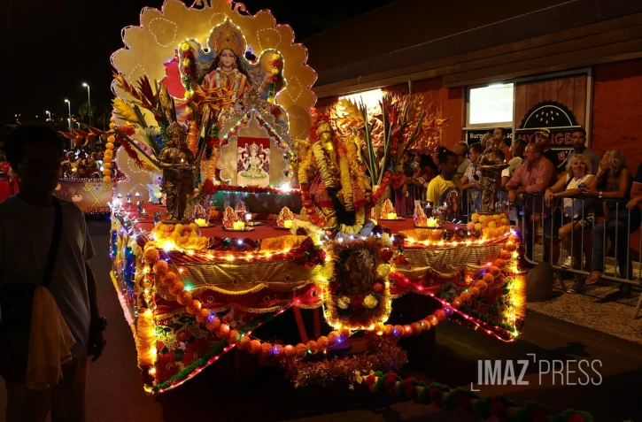 Saint-Pierre : le traditionnel défilé de chars du Dipavali a battu son plein 
