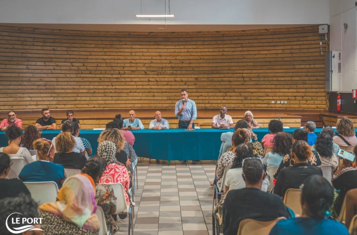 Le Port : le maire rencontre le personnel des écoles
