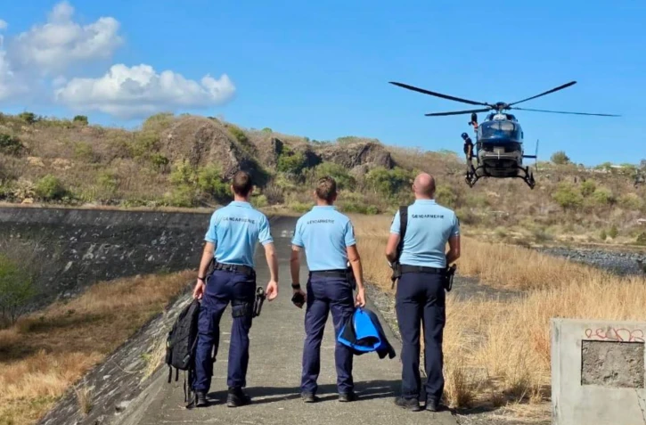 Mafate : deux randonneurs étrangers alcoolisés troublent un gîte, les gendarmes interviennent