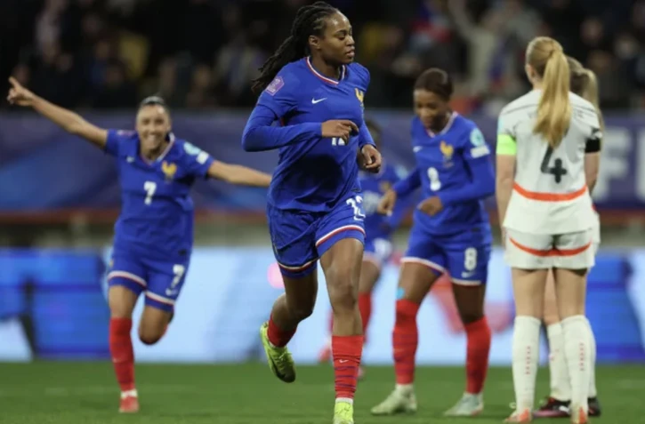 Ligue des nations féminine : les Bleues enchaînent contre l'Islande