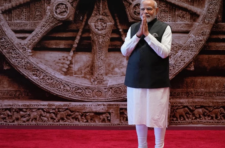 Le Premier ministre indien Narendra Modi attend l'arrivée des dirigeants du G20, le 9 septembre 2023 à New Delhi