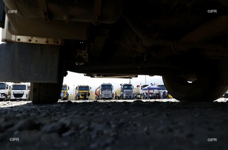 Chantier de la NRL, les transporteurs sont rassemblés au Port