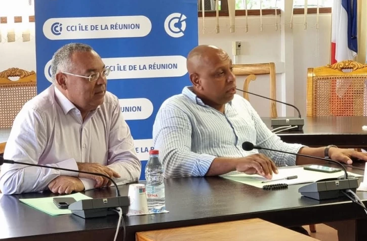 l'intersyndicale des taxis de la Réunion reçus à la préfecture