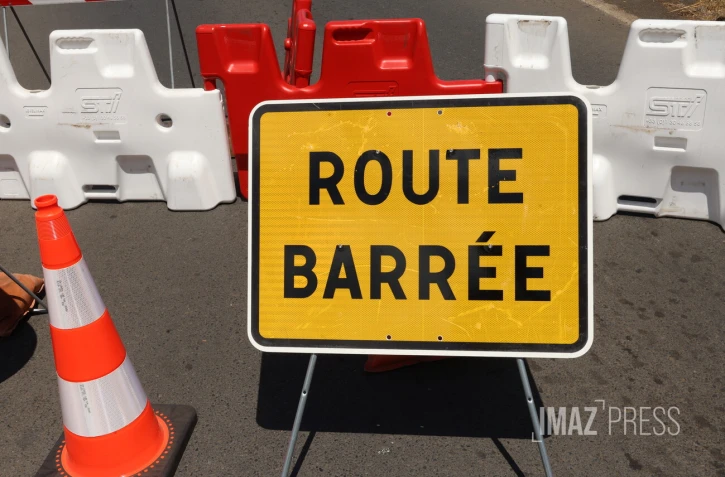 Panneau de signalisation routière