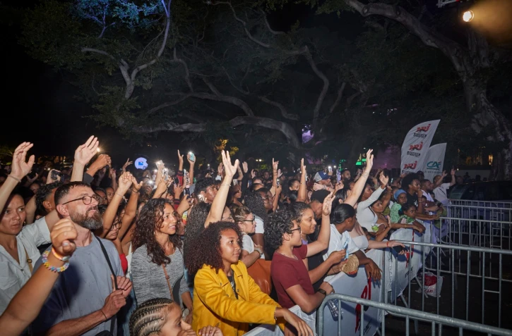 Saint-Denis : NRJ a illuminé le Barachois