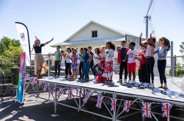 Saint-Denis : remise des diplômes du plan anglais pour les élèves de CE1