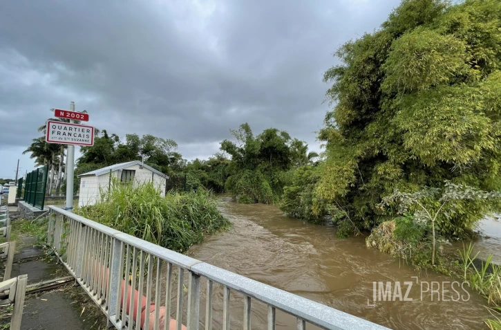 météo pluie, Sainte-Suzanne, cascade Niagara