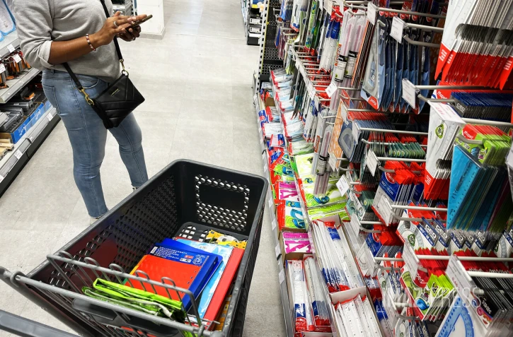 achats des effets scolaires 