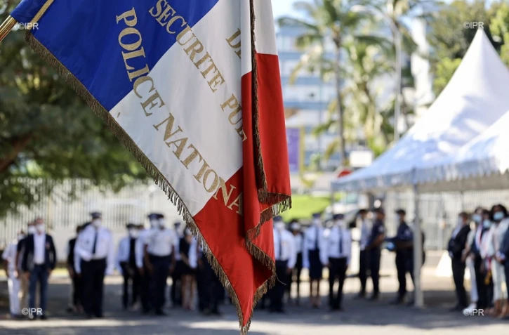 hommage aux policiers morts dans l'exercice de leurs fonctions