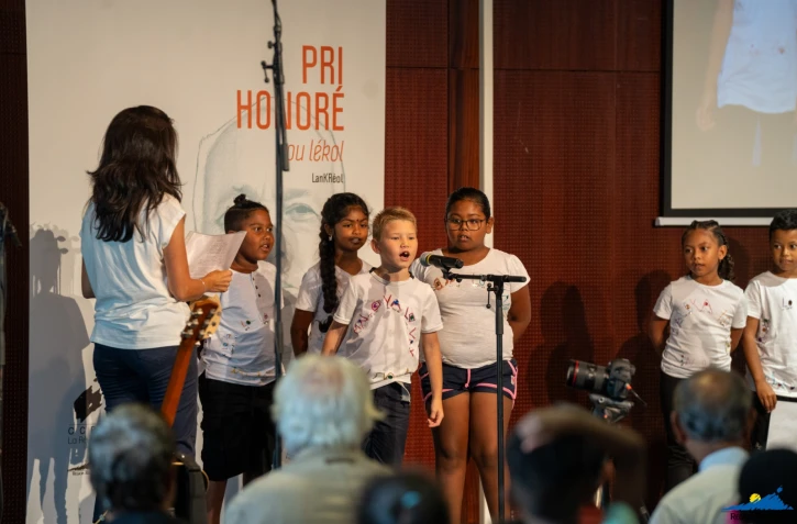 Concours d’écriture en créole réunionnais : un nouveau "Pri Honoré pou Lékol"