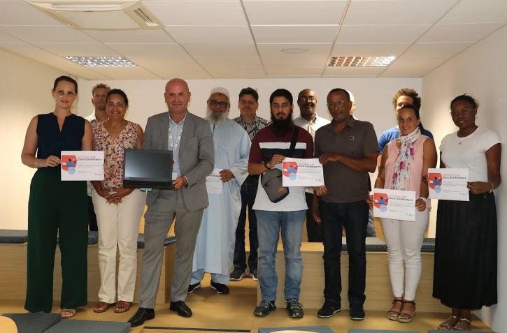 France Travail fait don de 114 ordinateurs aux associations de La Réunion