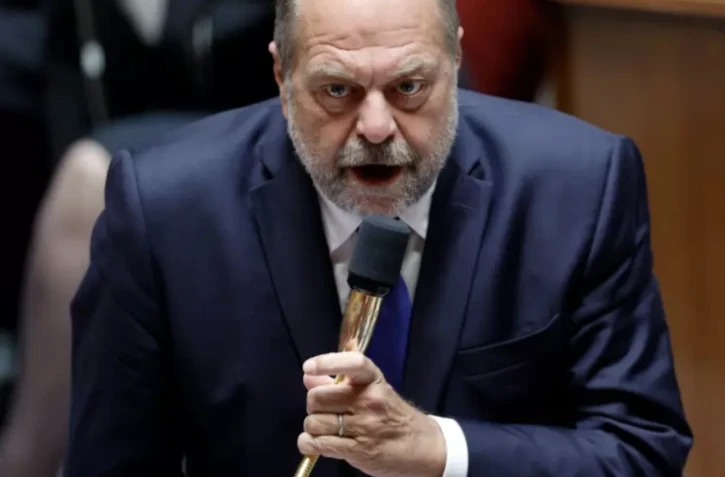Le ministre français de la Justice, Eric Dupond-Moretti, s'exprime lors d'une séance de questions au gouvernement à l'Assemblée nationale à Paris, le 11 juillet 2023 ( AFP / Geoffroy VAN DER HASSELT )