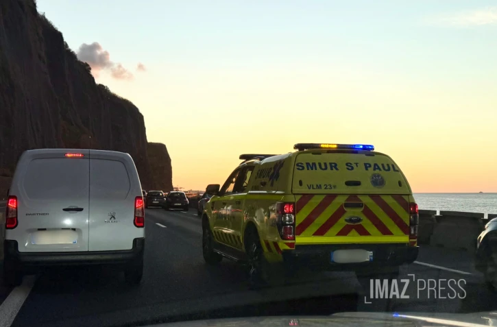 Route du littoral : accident à la sortie ouest, 7 km d'embouteillages dans le sens Saint-Denis vers La Possession 
