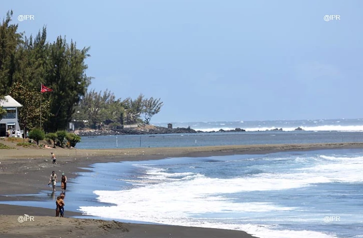 plage de L\'Étang-Salé