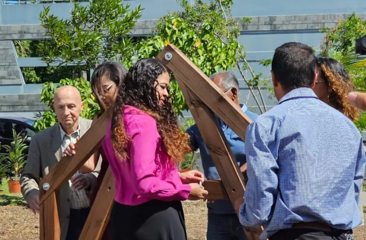 Le Port : pose de la première pierre de la nouvelle école d'architecture