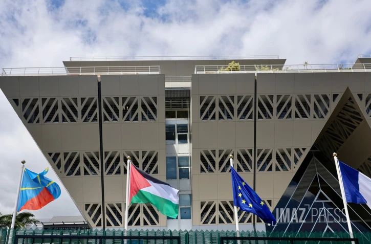 Un drapeau Palestinien sur le fronton de l'hôtel de Région