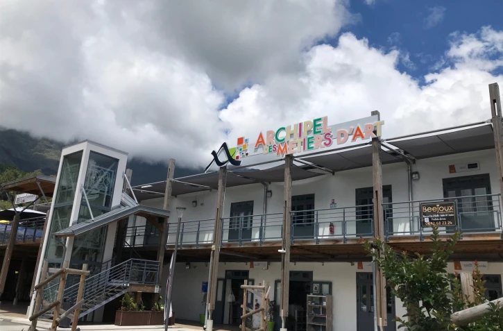 Archipel des métiers d’art : une exploitation de locaux artisanaux à Cilaos 