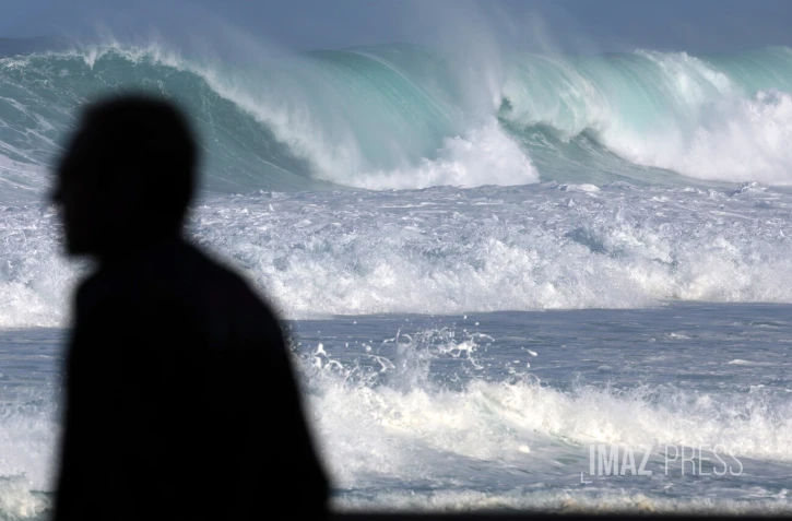 Maintien de la vigilance jaune vagues - submersion entre le Port et Saint-Philippe