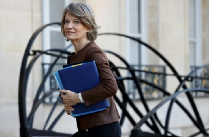 La ministre de l'Éducation Anne Genetet arrive à l'Élysée pour assister au conseil des ministres au cours duquel le budget 2025 sera présenté, le 10 octobre 2024 à Paris ( AFP / Ludovic MARIN )