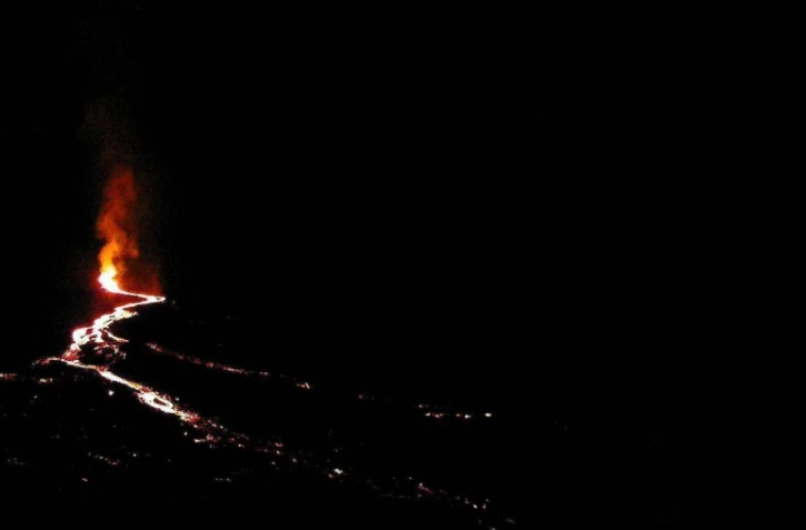 Piton de la Fournaise : le volcan est entré en éruption ce lundi soir