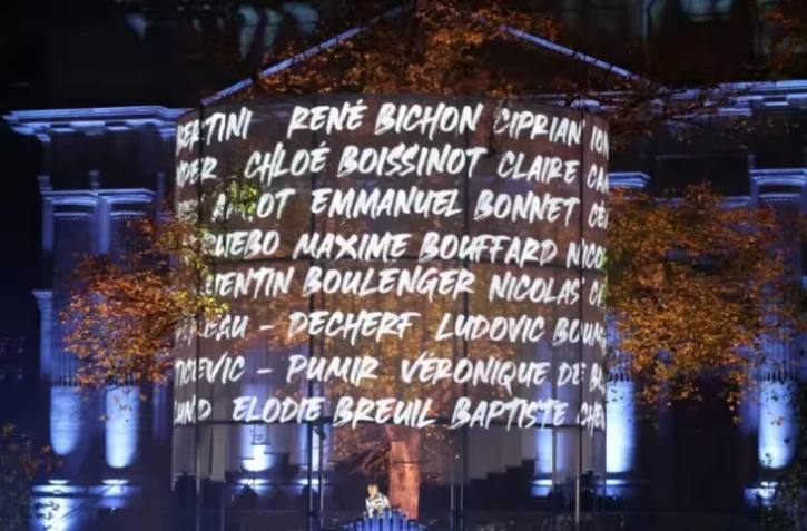 Cérémonie d'inauguration du jardin du 13 novembre 2015, à Paris, en hommage aux victimes des attentats perpétrés il y a dix ans, le dans la capitale et à Saint-Denis ( POOL / Ludovic MARIN )