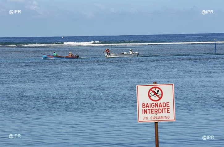 Attaque requin l\'Etang-Salé