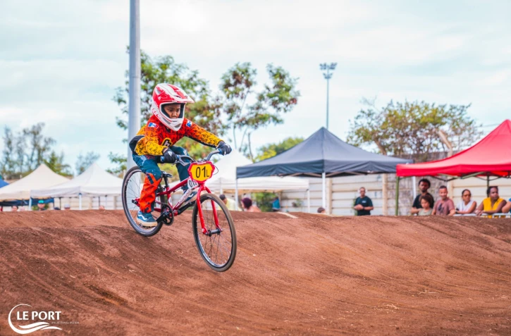 Le Port : une centaine de pilotes présents à la coupe régionale de BMX