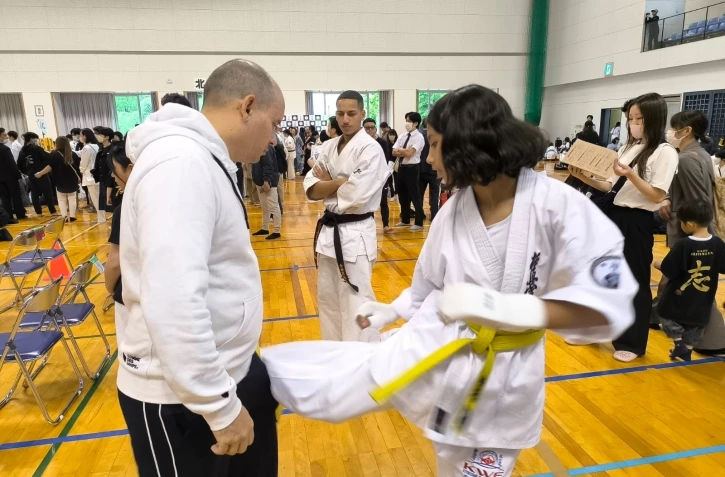 Karaté Kyokushin : la Réunionnaise Kahina Naze sur la plus haute marche du podium au Japon