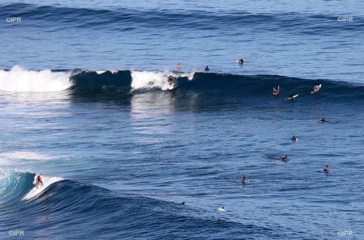 surf pendant confinement 