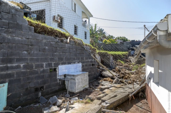 Intempéries : Cyrille Melchior et Jacques Billant dans le Sud pour constater les dégâts