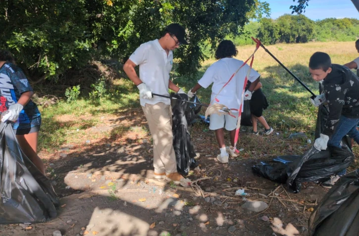  220 litres de déchets collectés lors d’une journée dédiée à l’inclusion et à l’environnement