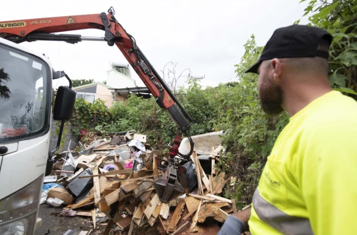 Opération "Vide ton fond de cour"
